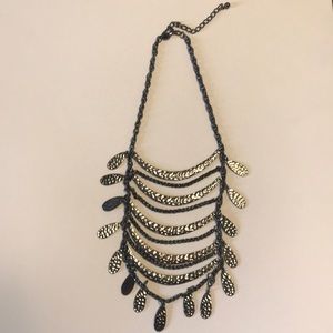 Express necklace
